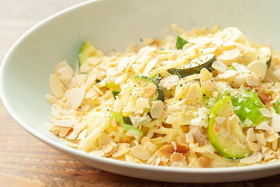 国産丸ごと青レモンとカリフラワーのクリームソース